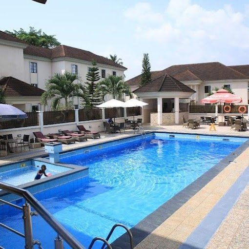 Homeville Plus Hotel